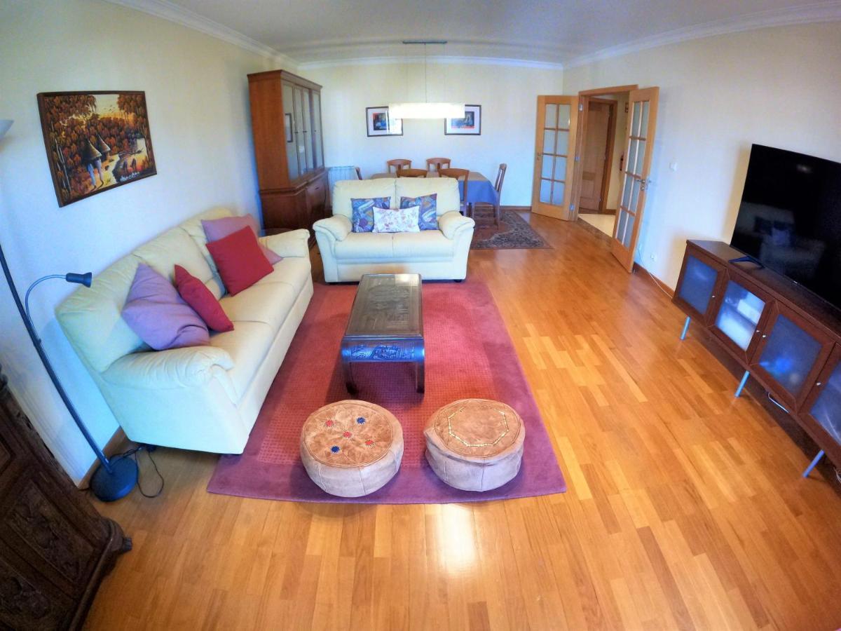 Lisbon 2 Bedroom Apartment With Balcony In 알제스 외부 사진