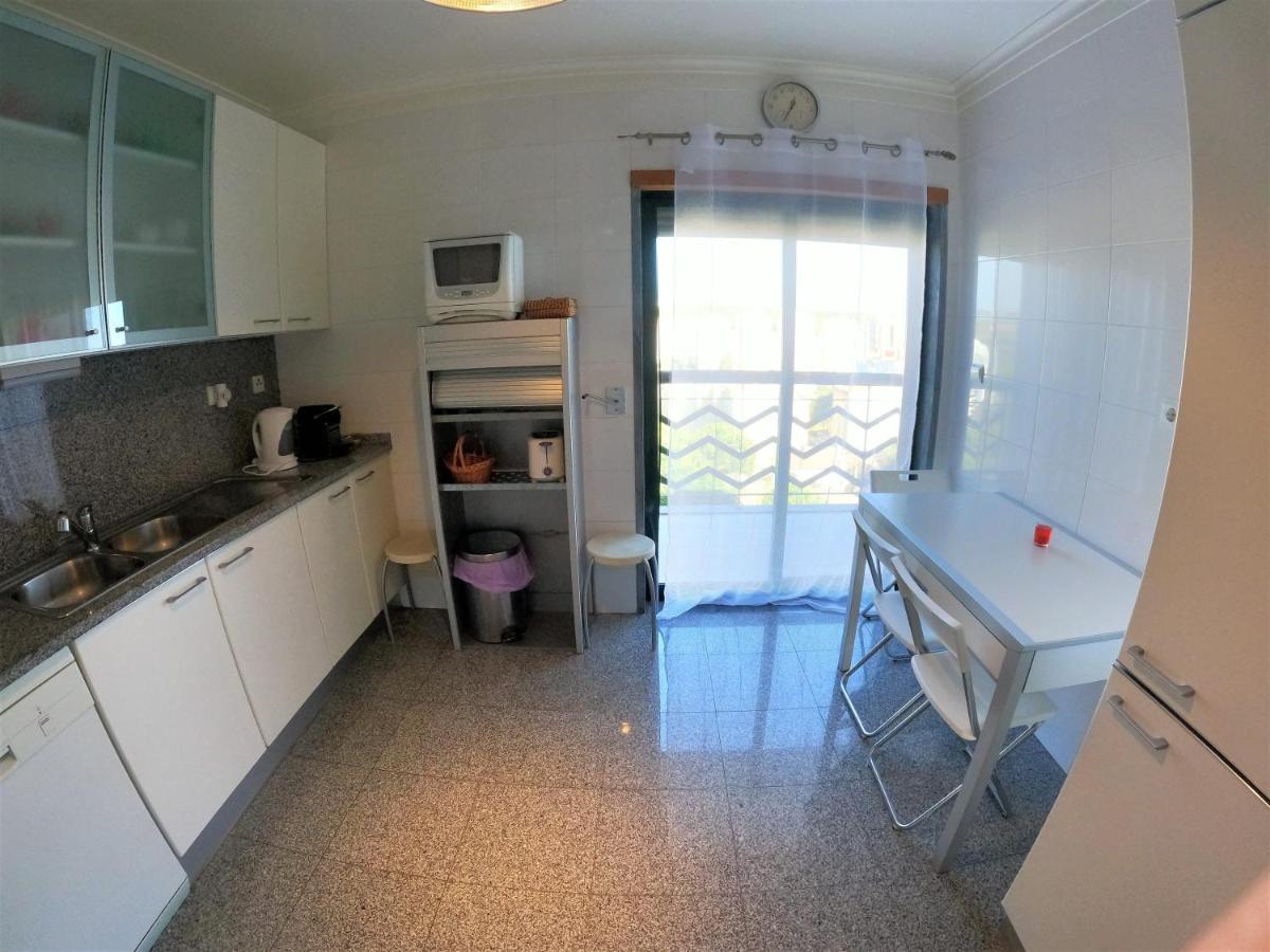 Lisbon 2 Bedroom Apartment With Balcony In 알제스 외부 사진
