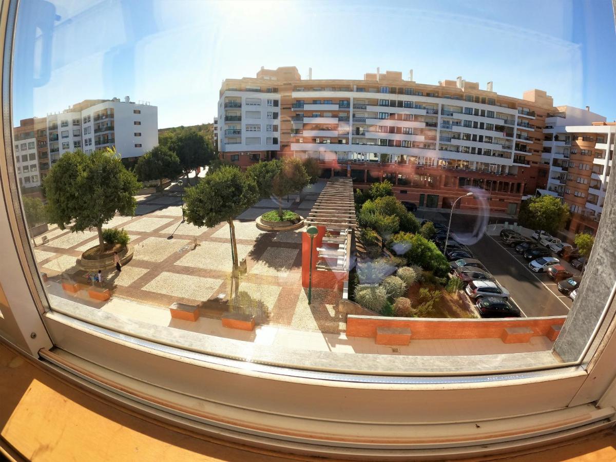 Lisbon 2 Bedroom Apartment With Balcony In 알제스 외부 사진